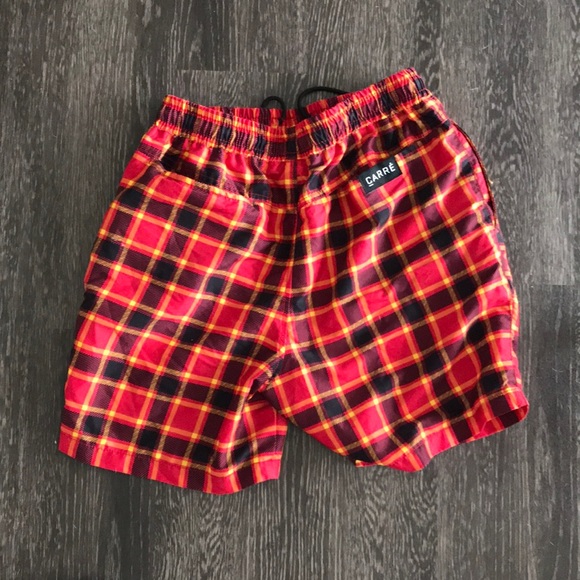 Shorts - Picture 2 of 3